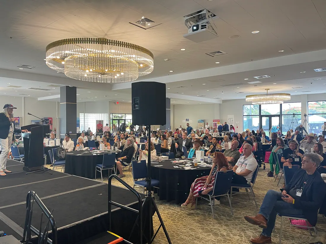 Mikovits speaks at Thrive in 25. Photo Credit John Davidson / Magic Feather Inc.